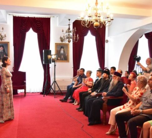 E4024A45-51D2-423F-BF2D-16F907E86A1D