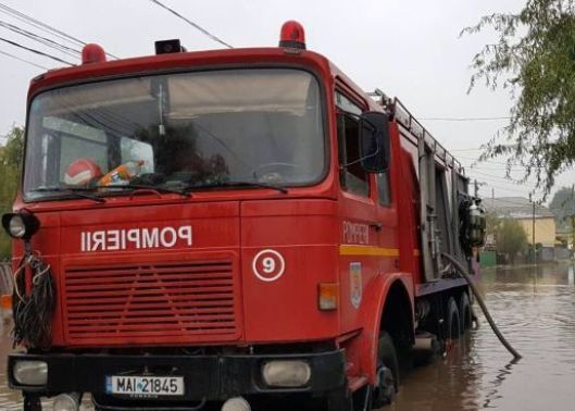 90DBAC9F-E091-4A57-A0DE-B12400C22B6B