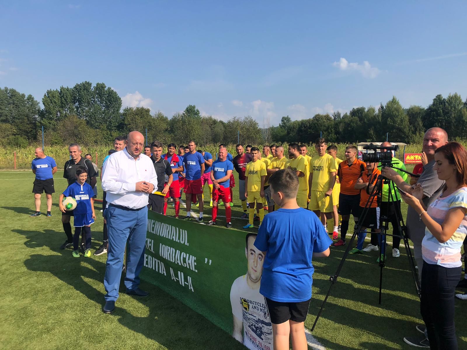 E051F196-EA3F-45F8-B2AF-3AE86519FF4B