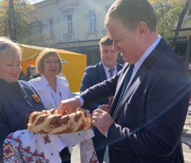 C5AC6B13-388C-4FB9-8525-2EED028735FF