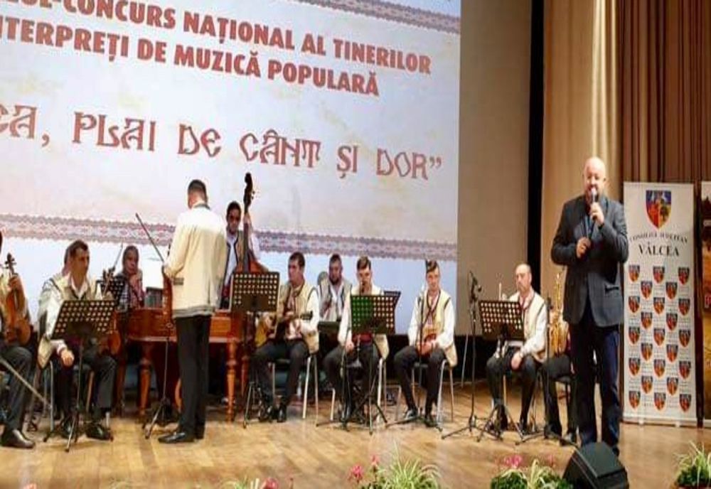 "Vâlcea, plai de cânt şi dor", festival concurs de muzică populară