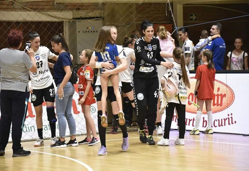 Memorialul "Cristina Lada Rouă" la handbal !