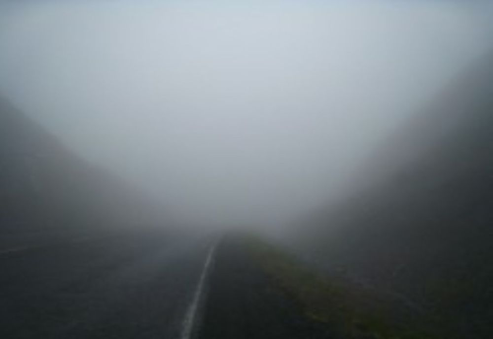 Meteorologii au emis astăzi mai multe avertizări cod galben de ceaţă