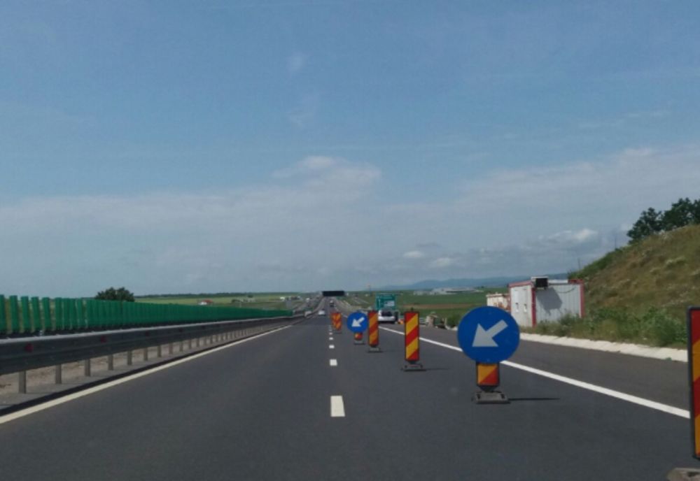 Atenție! Reduceți viteza în zona lucrărilor!