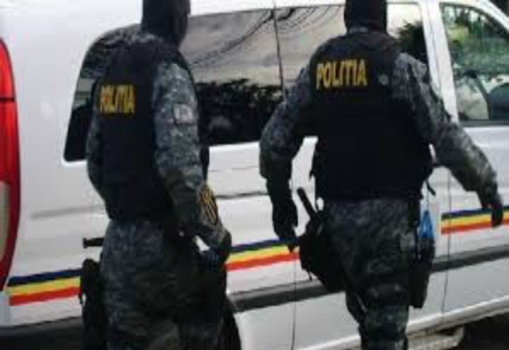 Peste 50 de percheziții în București și cinci județe, marți dimineață 