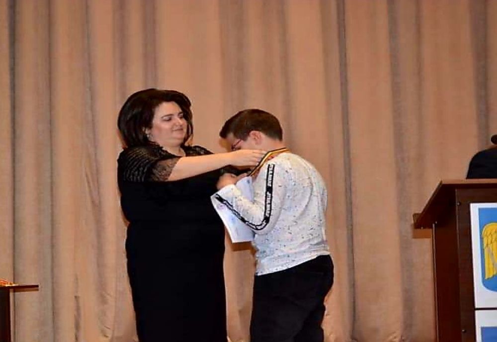 Inspectorul școlar Vâlcea prezent la Concursul Naţional "La şcoala cu ceas!"