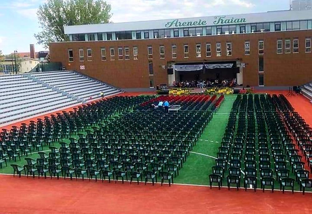 Spectacol susținut de filarmonica din Râmnicu Vâlcea la Arenele Traian