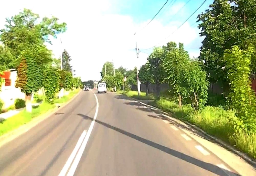 Drum în lucru astăzi, în zona localității Negreni, județul Olt