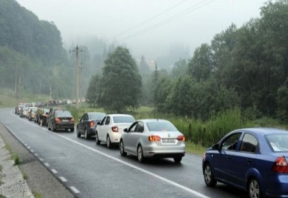 Râmnicu Vâlcea-Sibiu, trafic îngreunat astăzi
