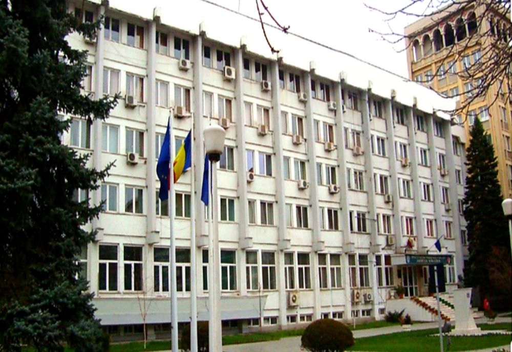 Focar de COVID - 19 la Prefectura Vâlcea.  Eugenia Stîngă, înlocuitorul prefectului, a fost confirmată pozitiv  