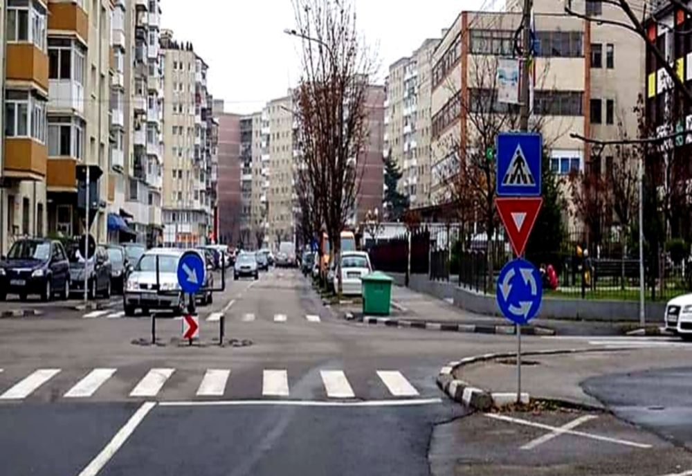 Lucrări în Râmnicu Vâlcea. Semafoare noi la școala Anton Pann