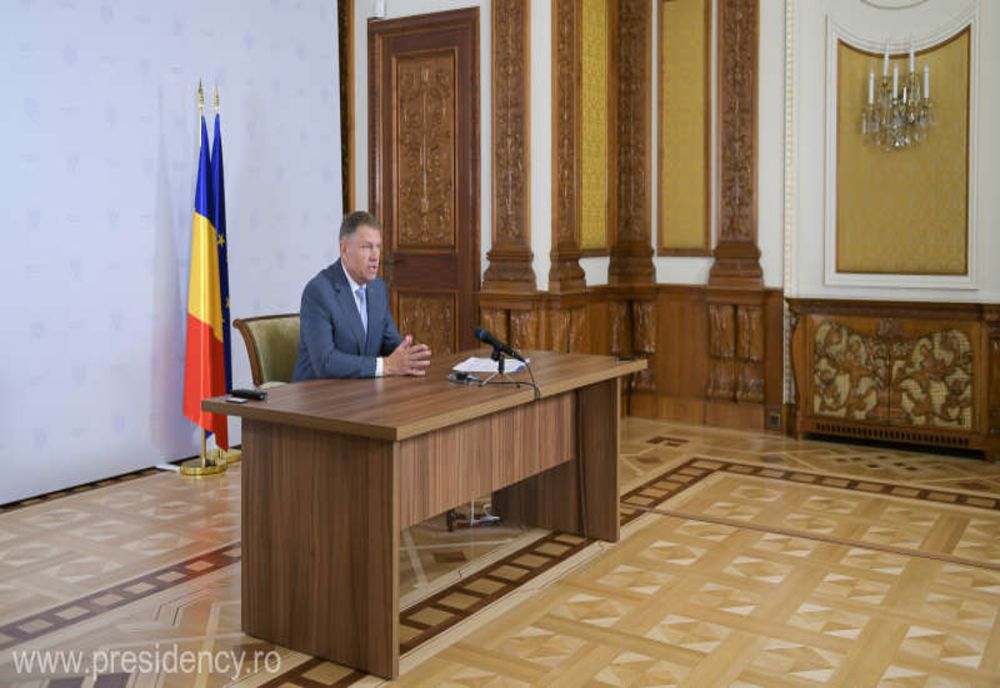 Klaus Iohannis a promulgat legea privind reducerea vârstei de pensionare