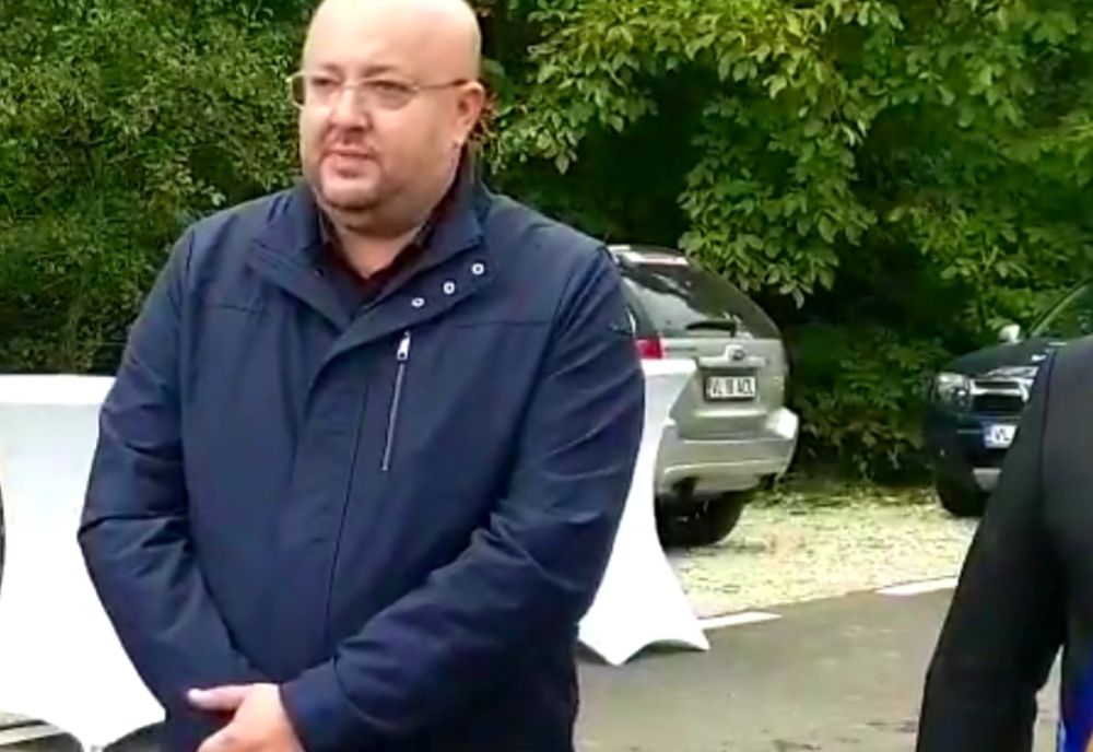 Constantin Rădulescu: Drum finanțat cu fonduri de la Guvern, CJ și locale, reabilitat cu asfalt produs la Vâlcea