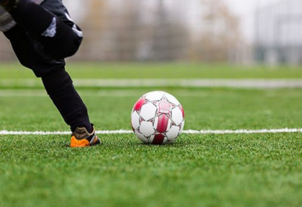 România a urcat trei locuri în clasamentul FIFA