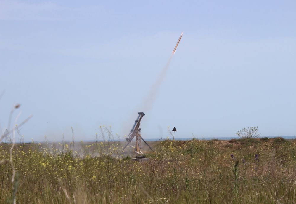 O rachetă antigrindină s- a prăbușit într- o localitate din Vâlcea