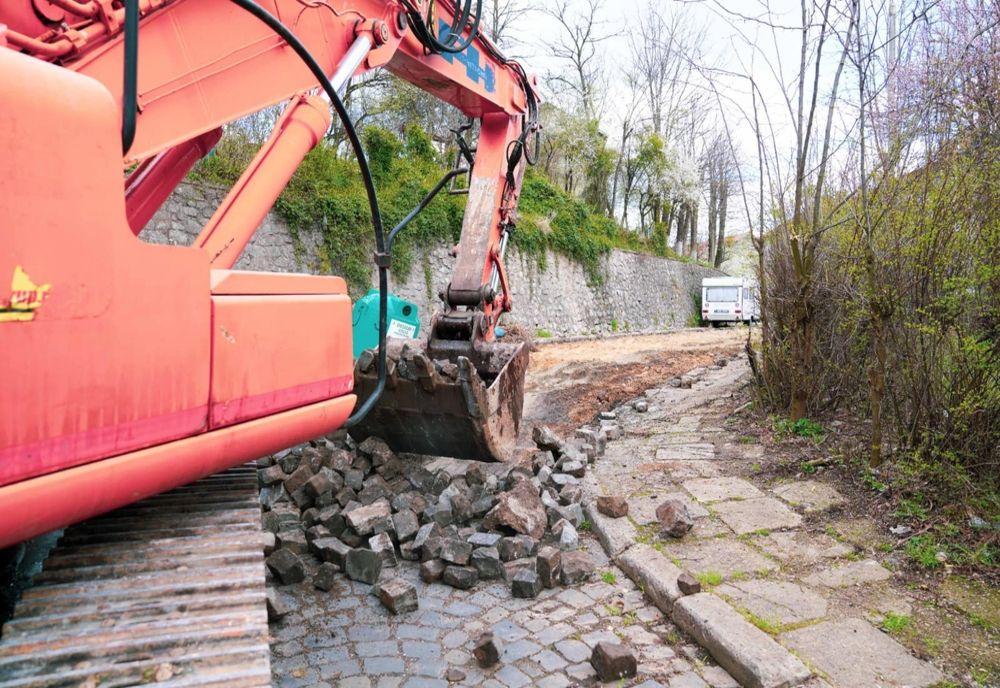 Astăzi sunt instituite restricții circulație în mai multe zone ale județului Vâlcea