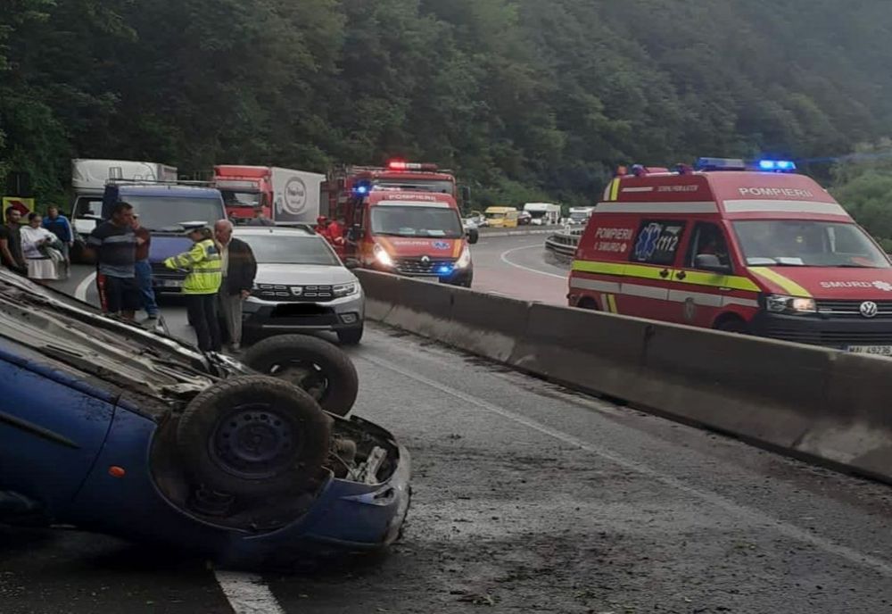 Accident cu 3 victime, în județul Sibiu! Trafic blocat