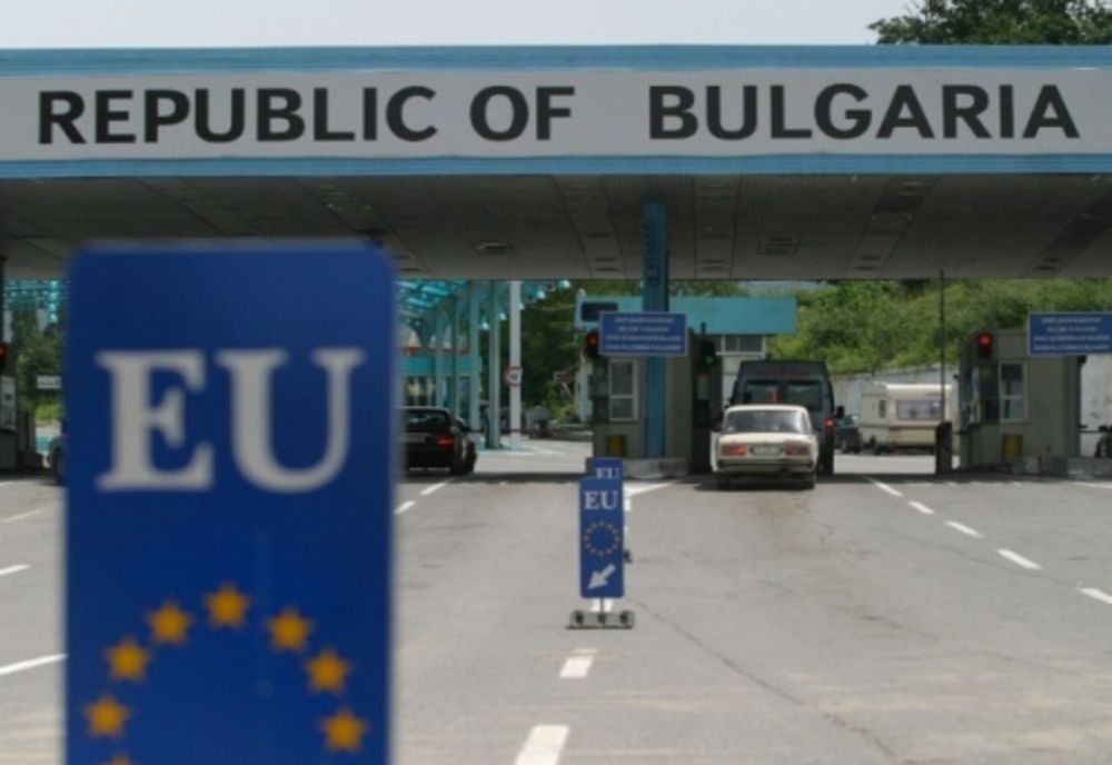 MAE - ATENȚIONARE DE CĂLĂTORIE PENTRU BULGARIA. SUSPENDAREA TEMPORARĂ A ACTIVITĂȚII DE TRANSPORT CU FERIBOTUL LA PUNCTUL DE FRONTIERĂ ORYAHOVO - BECHET