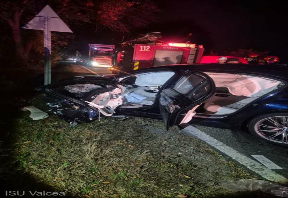 DOUĂ PERSOANE AU DECEDAT ŞI ALTE DOUĂ AU FOST RĂNITE ÎNTR-UN ACCIDENT RUTIER, LA ORLEŞTI