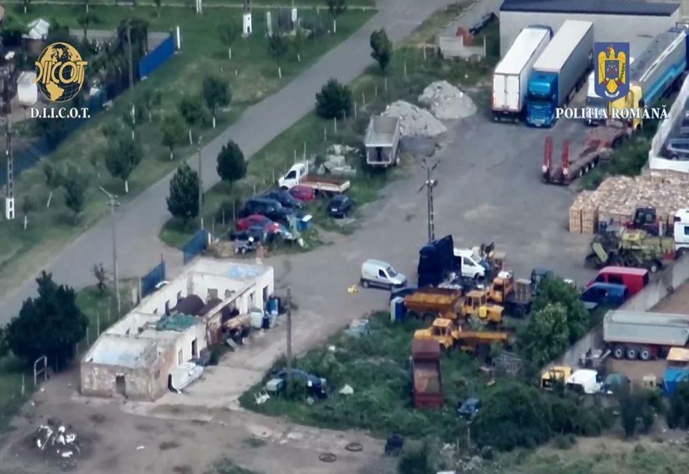 LOVITURĂ DATĂ COTRABANDEI CU ȚIGARETE: REȚEA INFRACȚIONALĂ DESTRUCTURATĂ, 2.500 DE BAXURI CONFISCATE