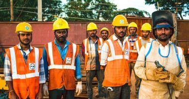 muncitori-straini-1736080392