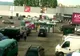 Persoane surprinse de camere video aruncând gunoiul lângă punctele de colectare