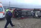 Vâlcea: Autoturism răsturnat, trei persoane, printre care un copil, rănite